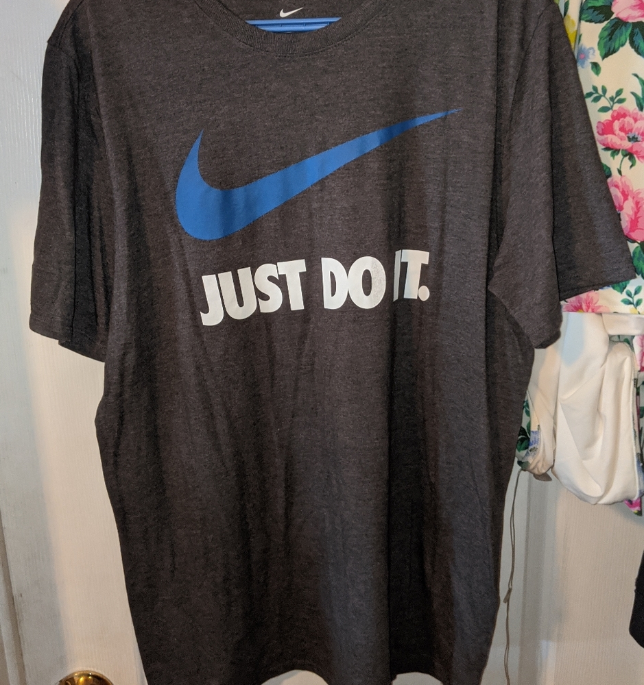 Nike t-shirt